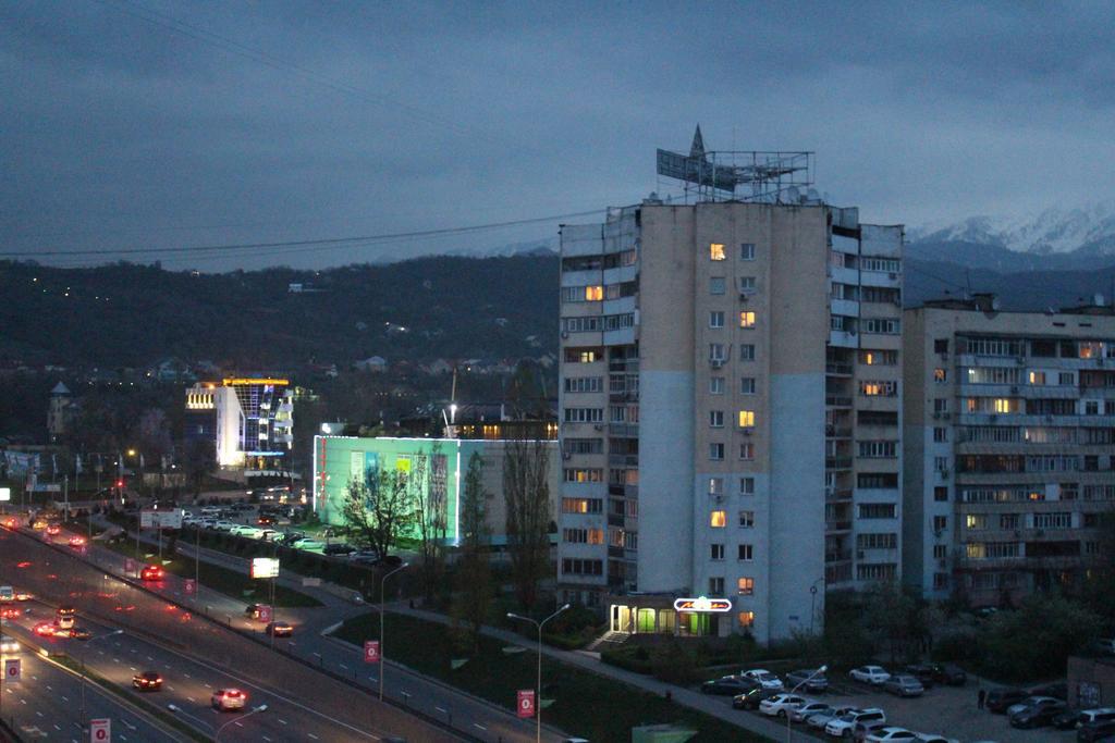 Nadezhda Apartments In Samal Almatı Oda fotoğraf